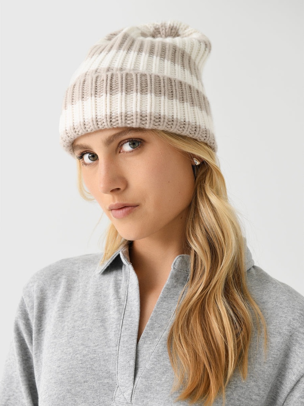 HURRAY CASHMERE Women's Sailor STB Beanie